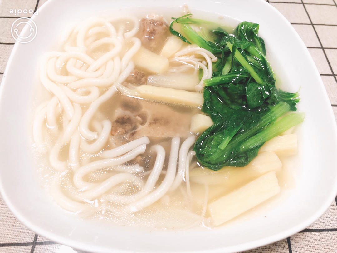 日式牛肉乌冬面