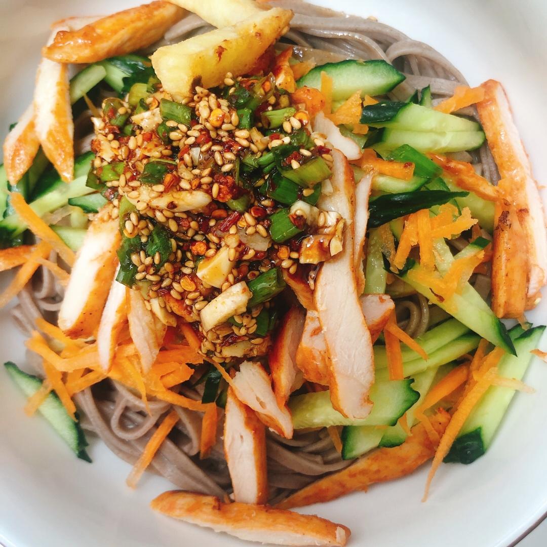 快手减脂餐❗️爆好吃的凉拌鸡丝荞麦面