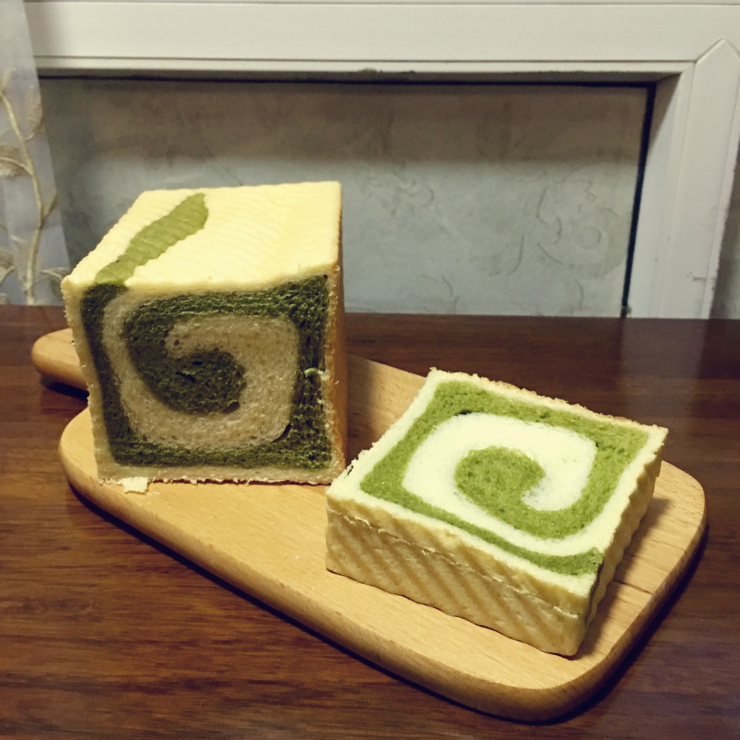 抹茶双色吐司
