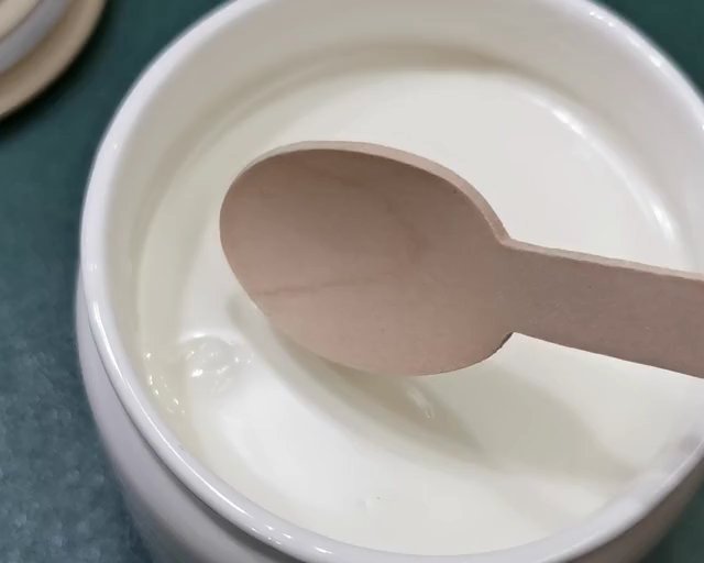 五分钟实现酸奶自由（不需要任何菌粉）的做法
