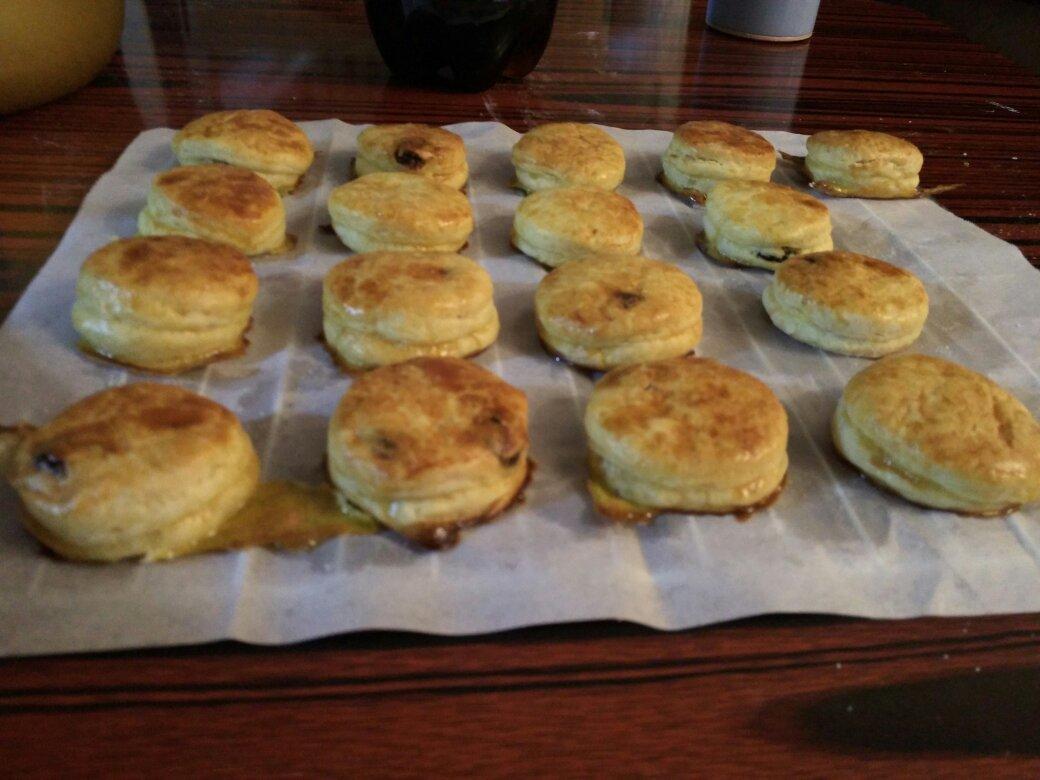 【视频】3分钟 奶油司康Scone(可能是世界上最快手的司康) 消耗淡奶油～