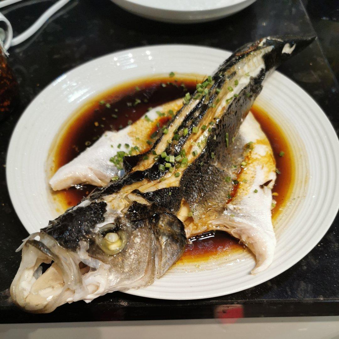 清蒸鲈鱼