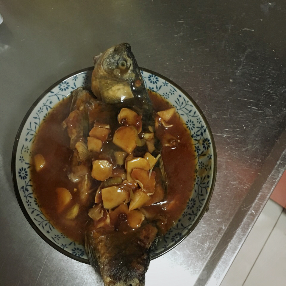 红烧鲫鱼