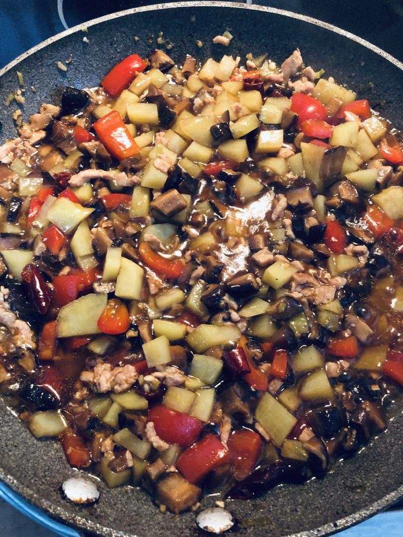 ㊙️香菇土豆肉沫拌饭❗️比外卖还好吃