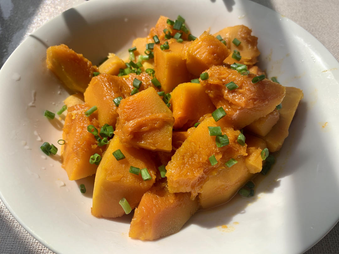 kristin0224做的猪肉都不换的焖南瓜吃起来糯糯甜甜咸咸的