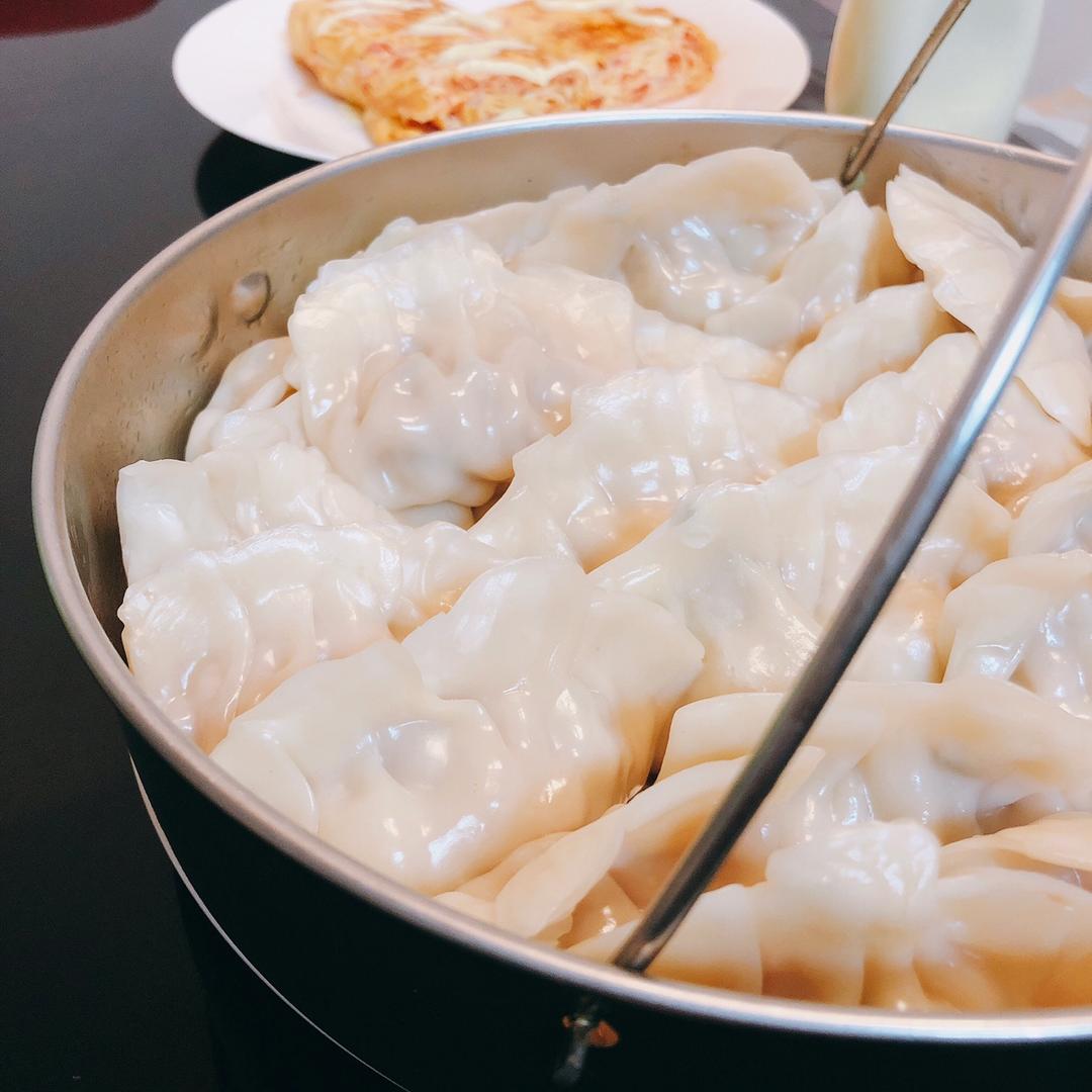 猪肉虾仁玉米饺子