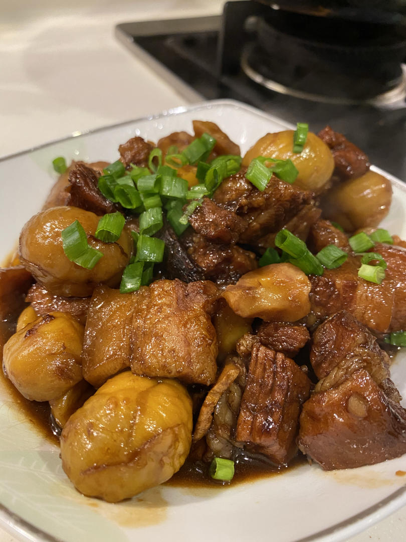 板栗红烧肉