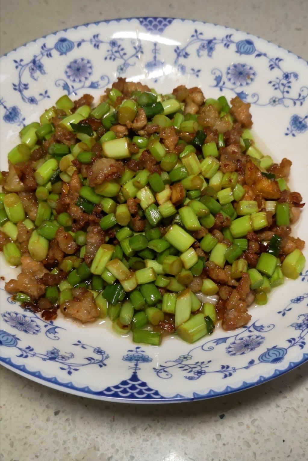 下饭菜～蒜苔肉末