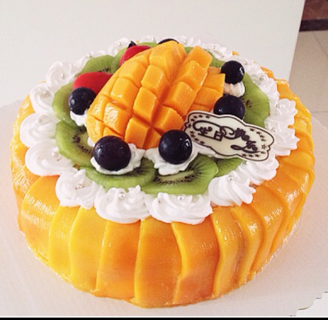 巧点工坊做的流心芒果蛋糕