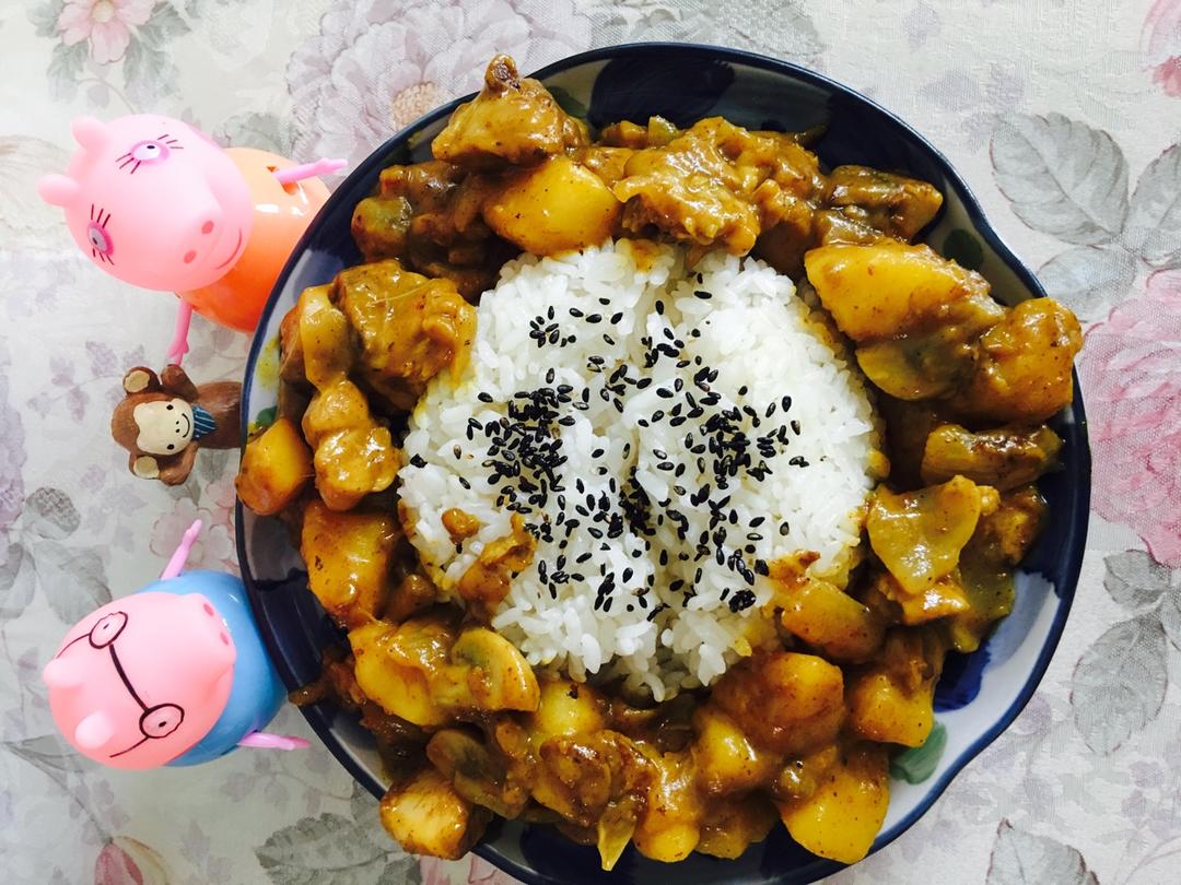 咖喱鸡块饭