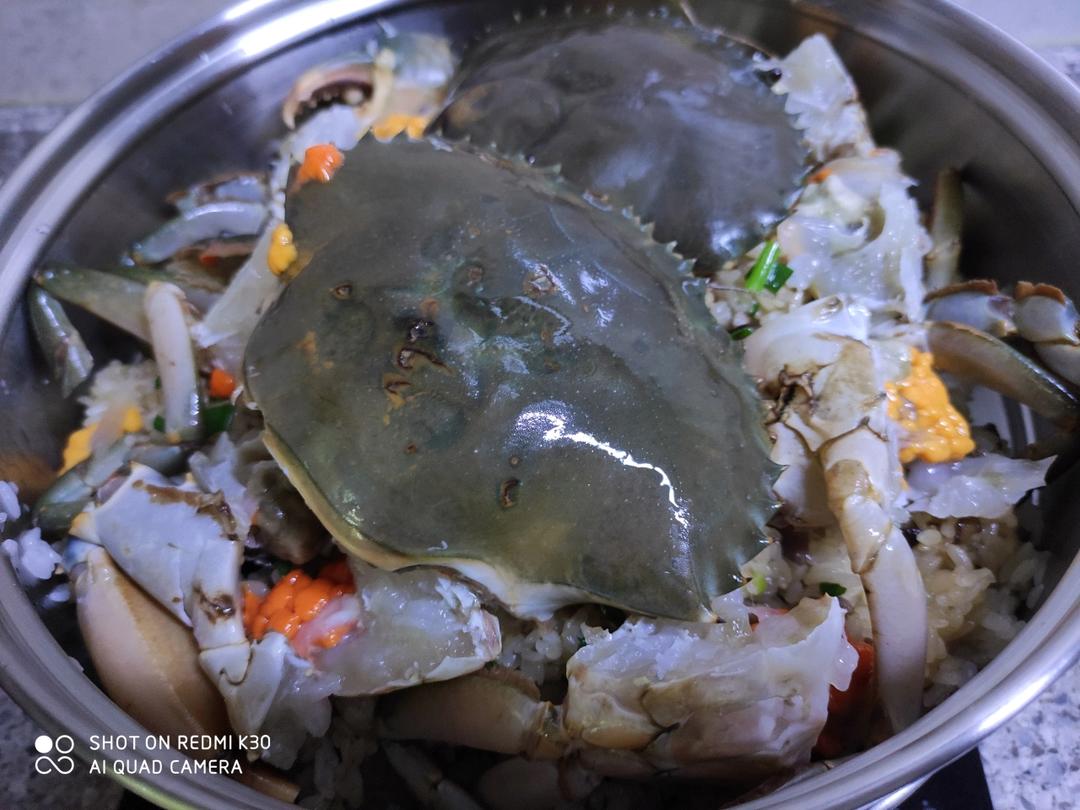 就像有句话所说：成年人的世界里，从来就没有“容易”二字。很多时候，你只能单枪匹马，直面生活的兵荒马乱。