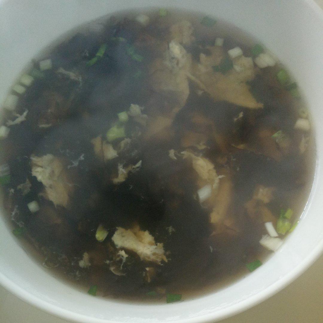 紫菜西红柿鸡蛋虾皮汤
