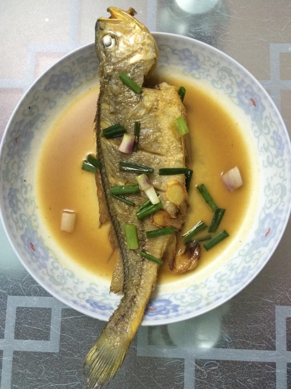 红烧黄鱼—鱼皮不破的小窍门