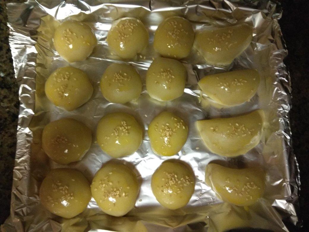 排四个小时队也买不到的鲜肉月饼，秘诀是放麻油！