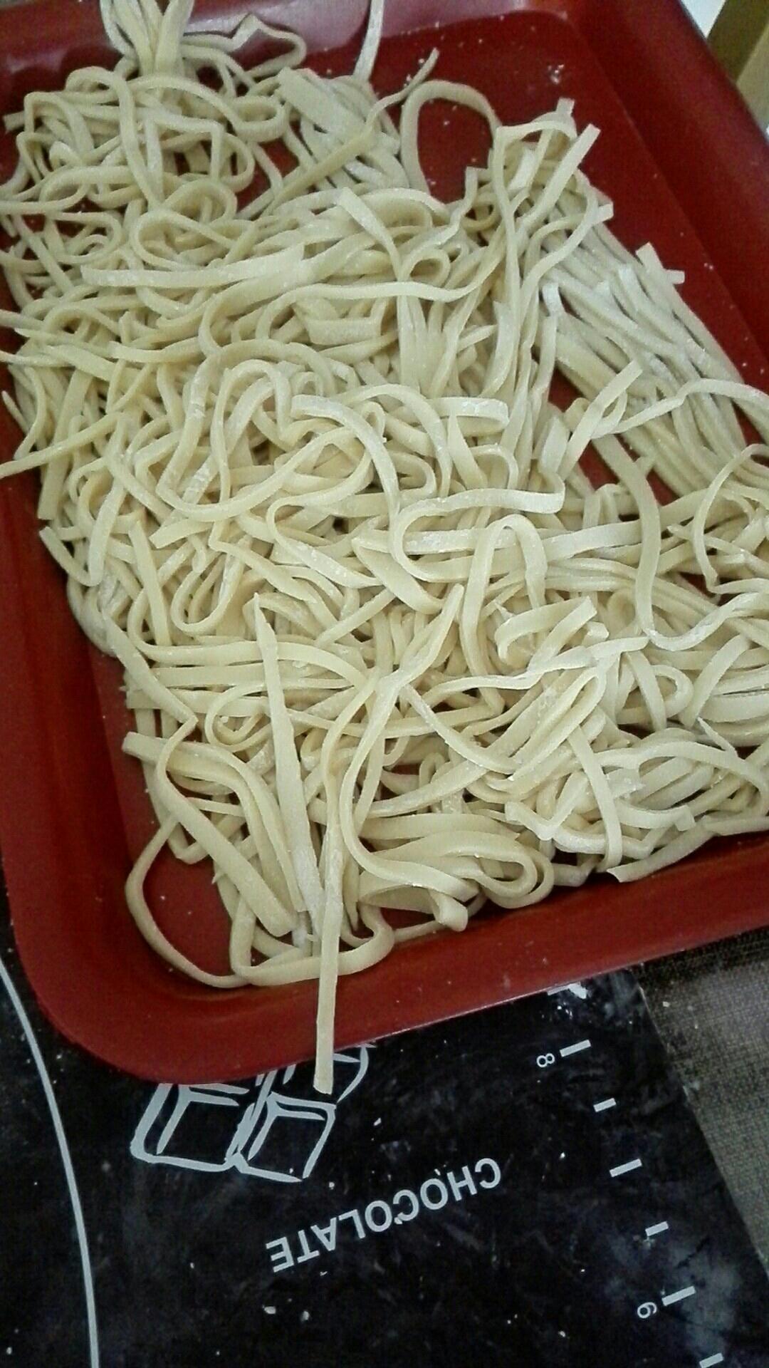 筋道手擀面的做法