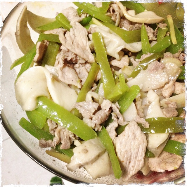 青椒杏鲍菇炒肉丝