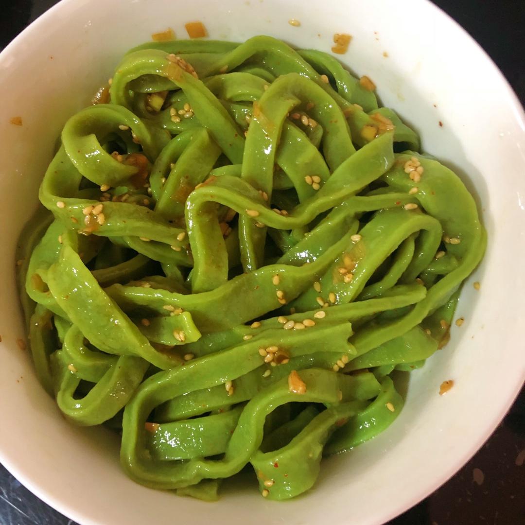 自制菠菜汁面条🍜