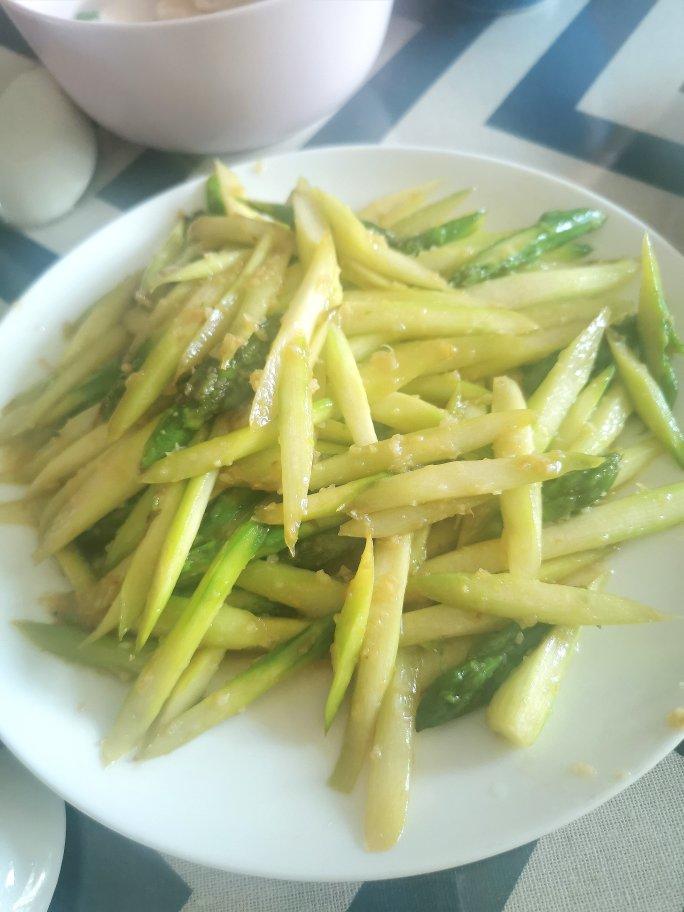 白灼生菜