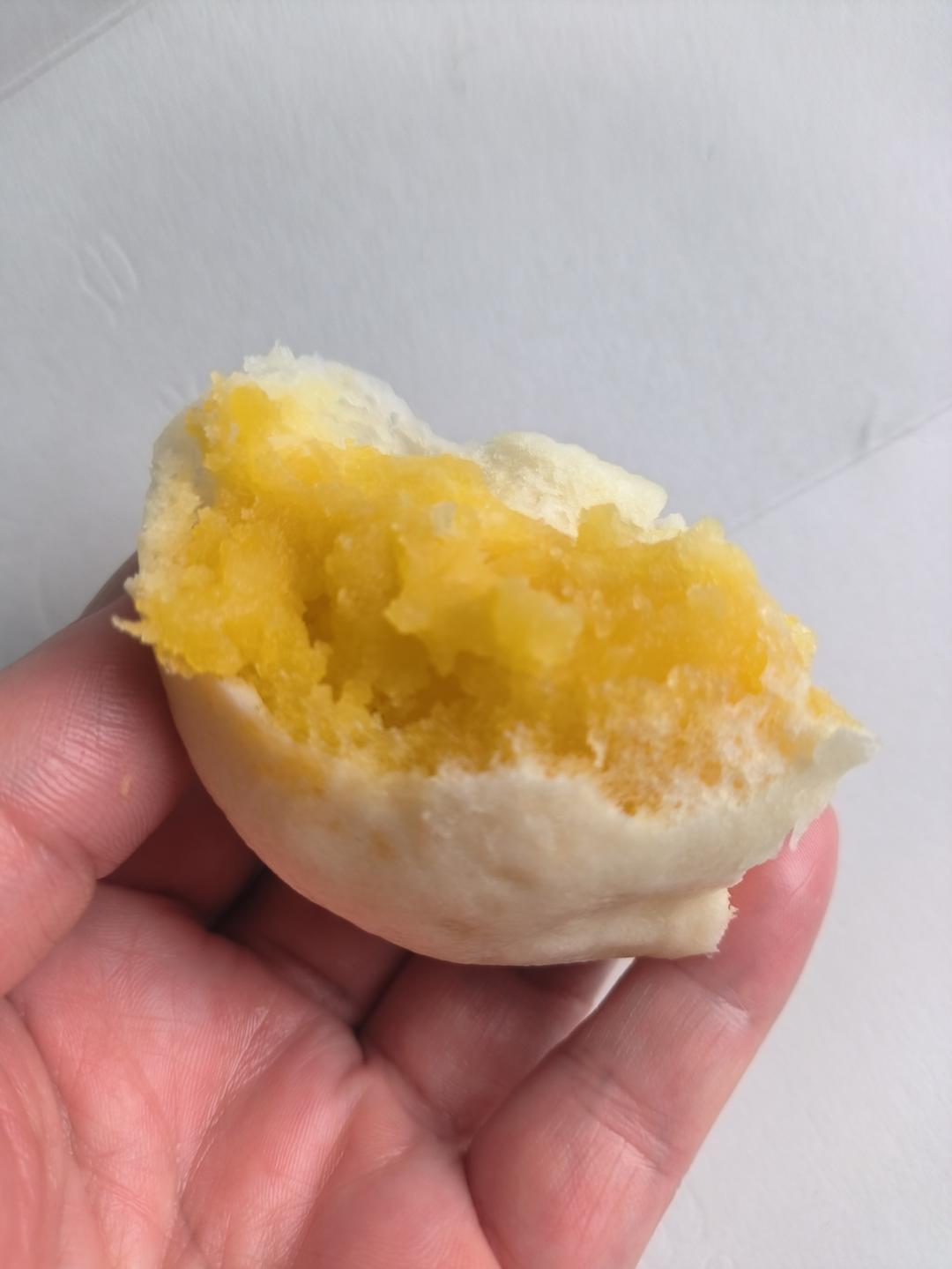 金沙奶黄包
