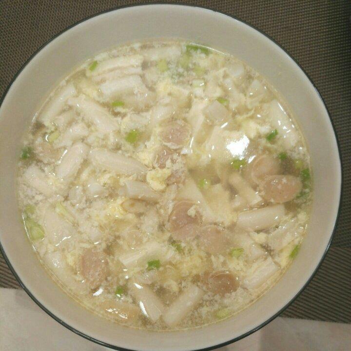 鲜掉眉毛的菌菇豆腐汤