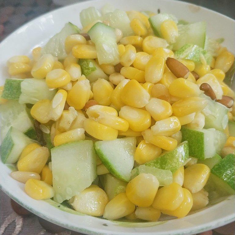 松仁玉米黄瓜