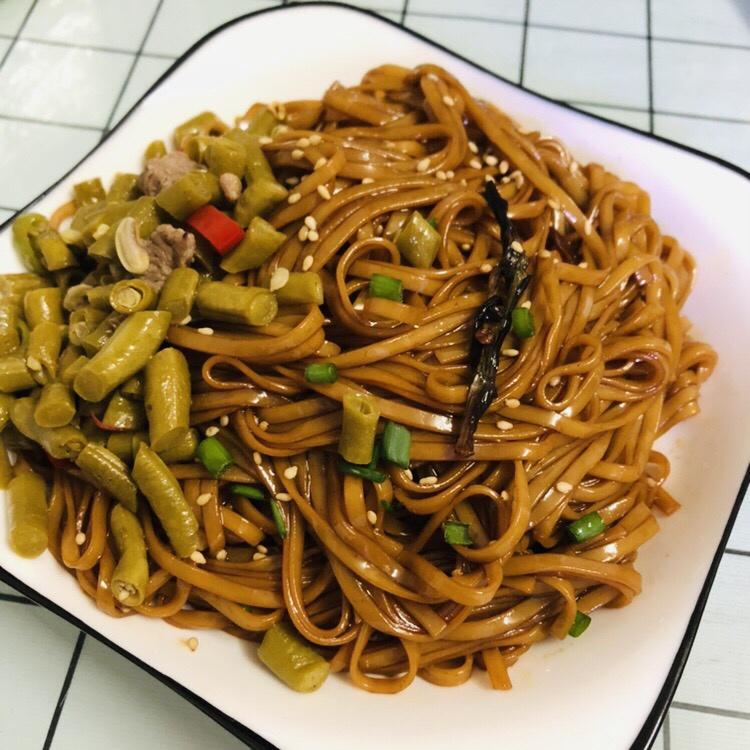 10分钟搞定的一碗葱油拌面