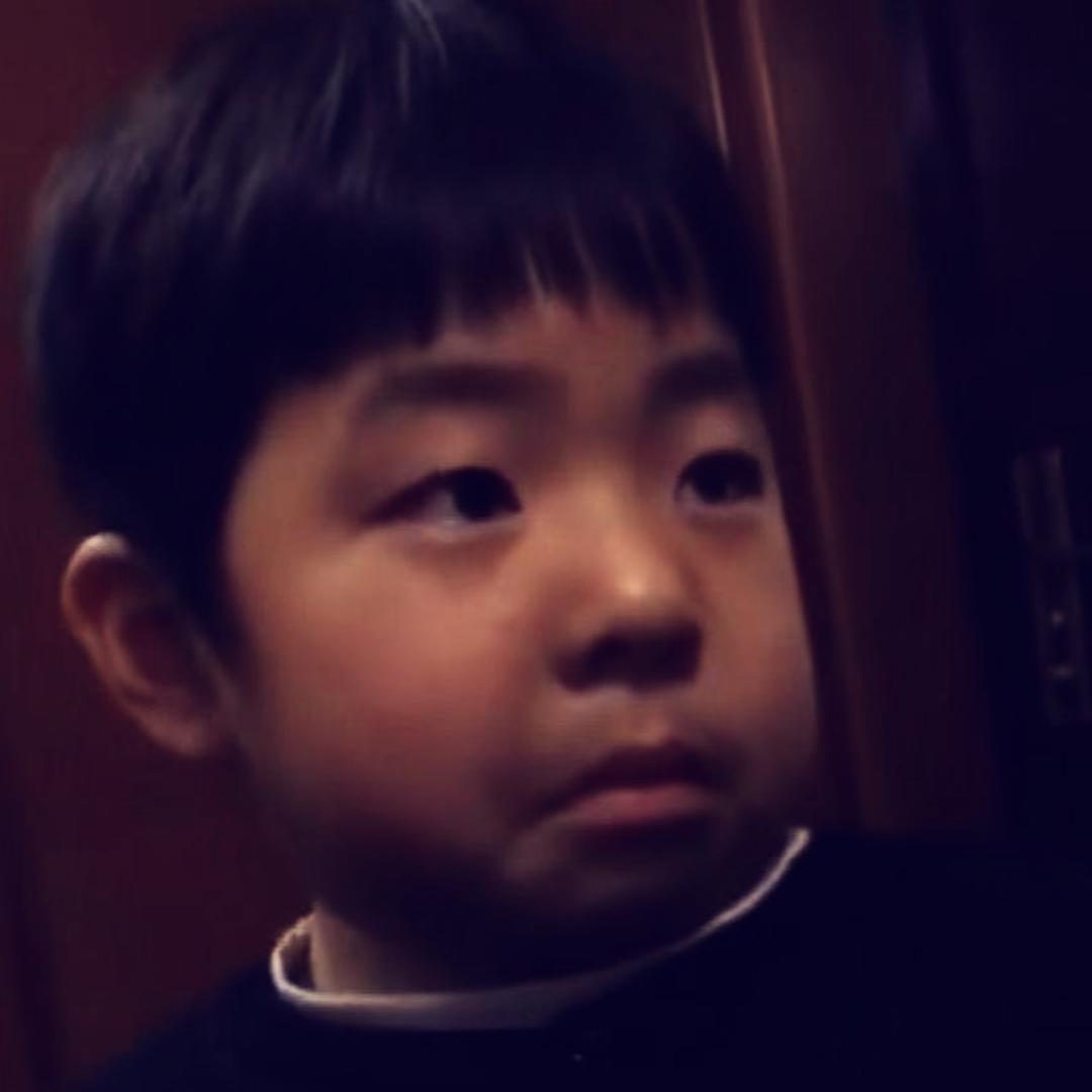 清汤挂面的邻家男孩