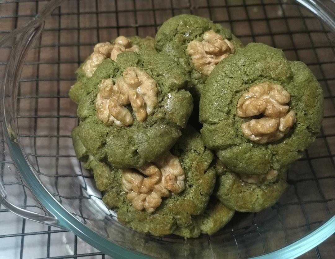 轻轻一按就碎掉的原味桃酥（不输猪油版）
