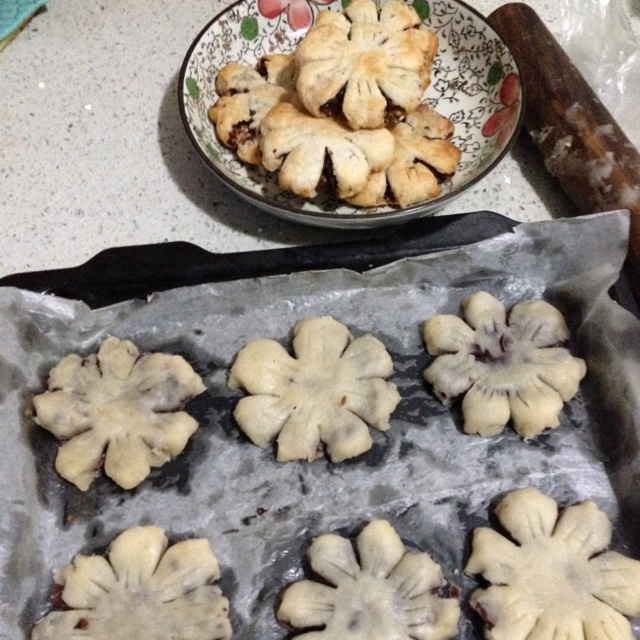 猪油版的各种酥（叉烧酥 紫荆花酥 菊花酥 元宝酥 ）