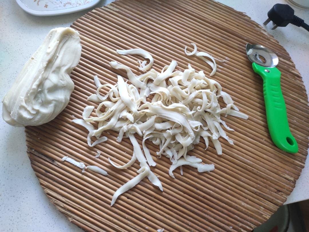 刀削面的面制作