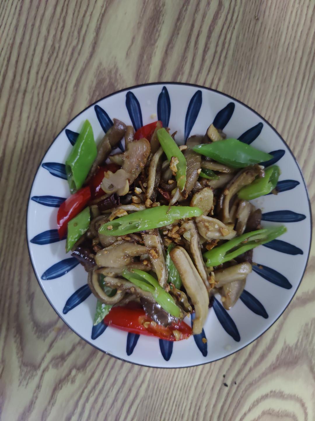 一菜二吃“米饭杀手”爆炒香辣猪肚&暖胃胡椒猪肚汤