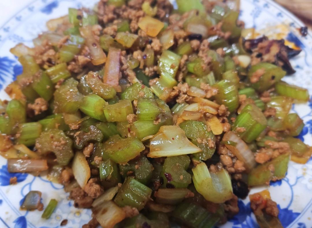 肉末西芹（超下饭）