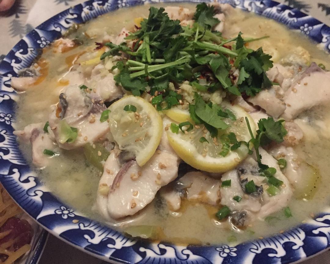 柠檬浓汤酸菜鱼