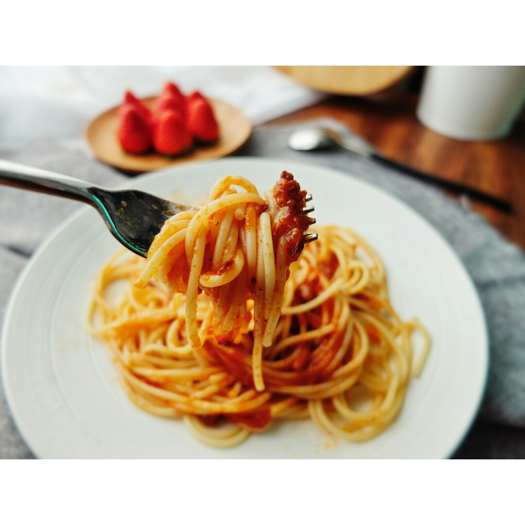 蕃茄蘑菇肉酱意大利面