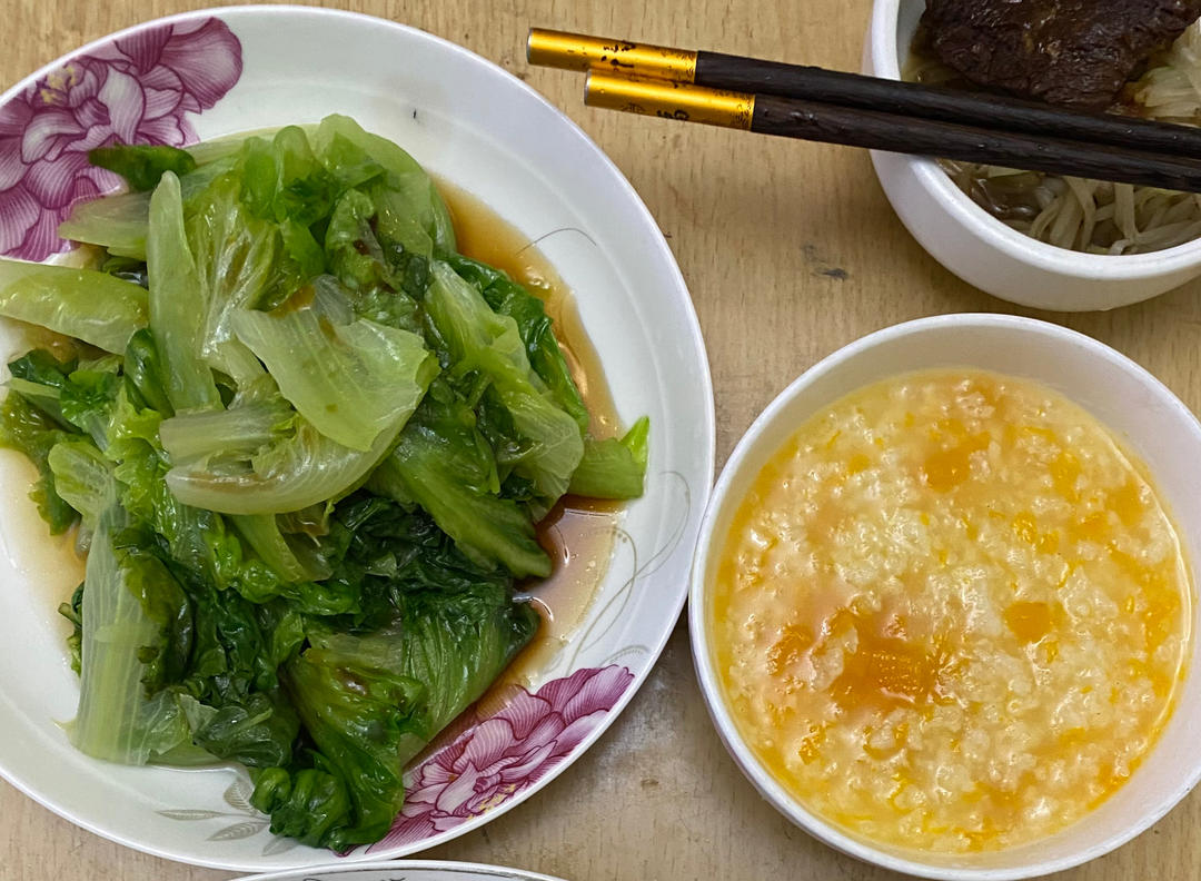 茶楼烫生菜色泽口味雷同法