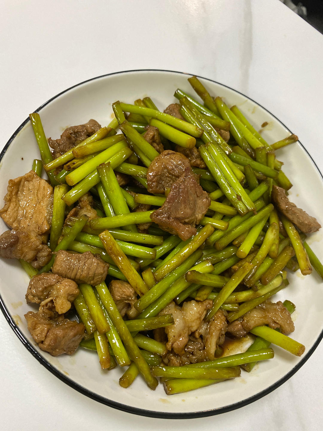 简单易做的下饭菜－蒜苔炒肉