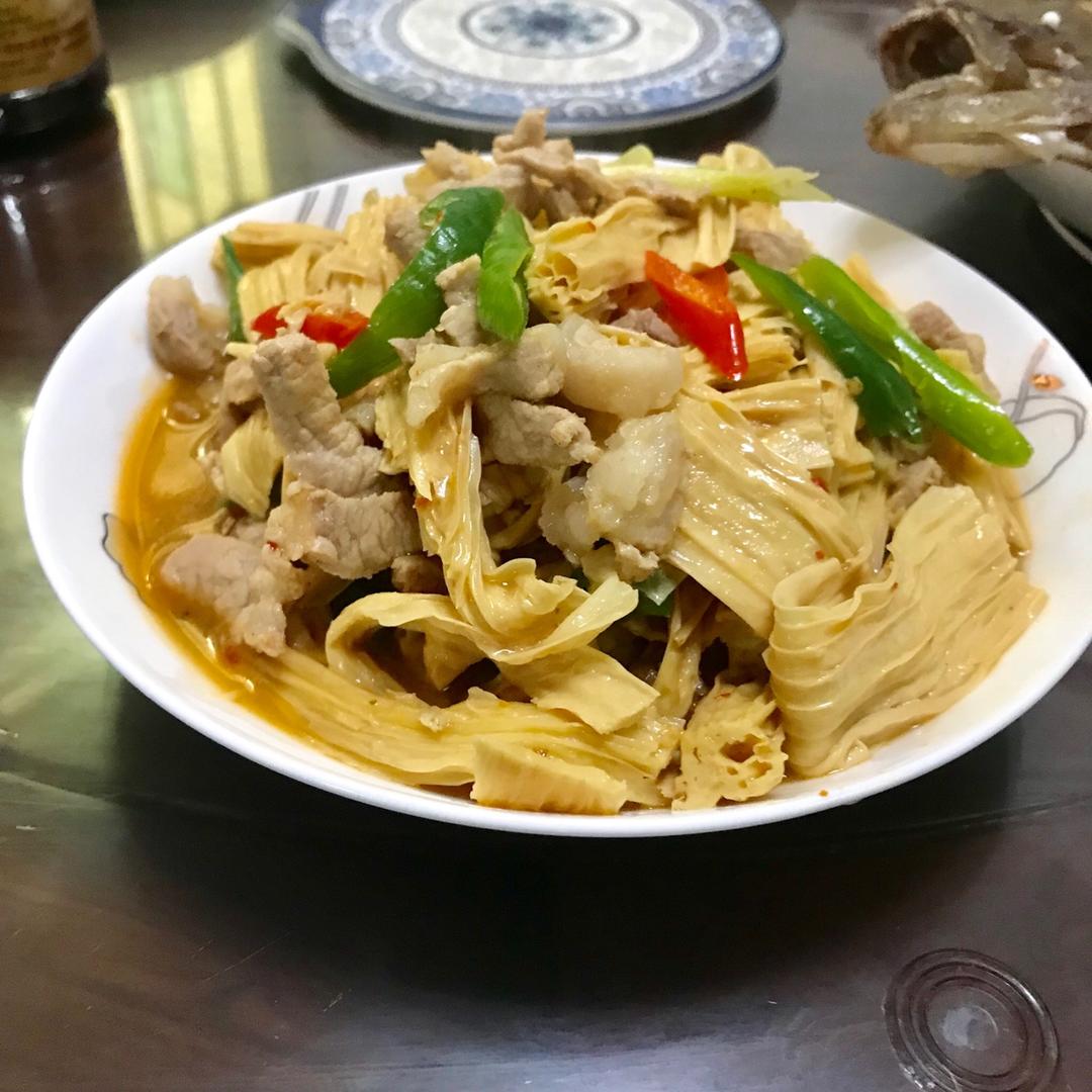 腐竹炒肉