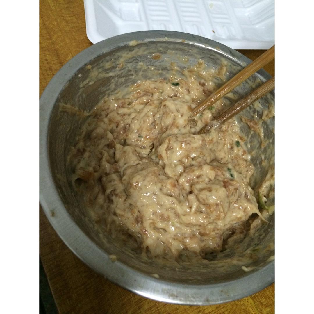 蛋黄酥和鲜肉月饼