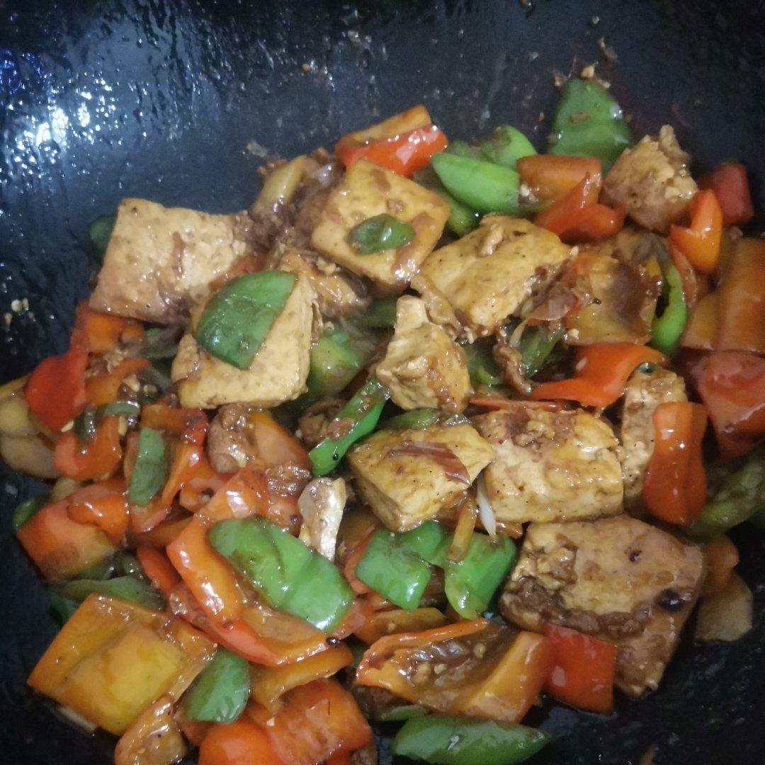 青椒炒豆腐