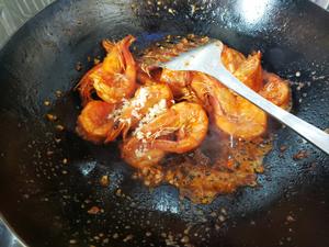 蒜蓉油焖大虾的做法 步骤11