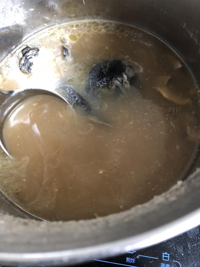 鲜淮山牛肝菌乌鸡汤的做法