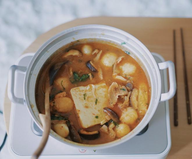 《昨日的美食》同款韩式蛤蜊泡菜锅的做法