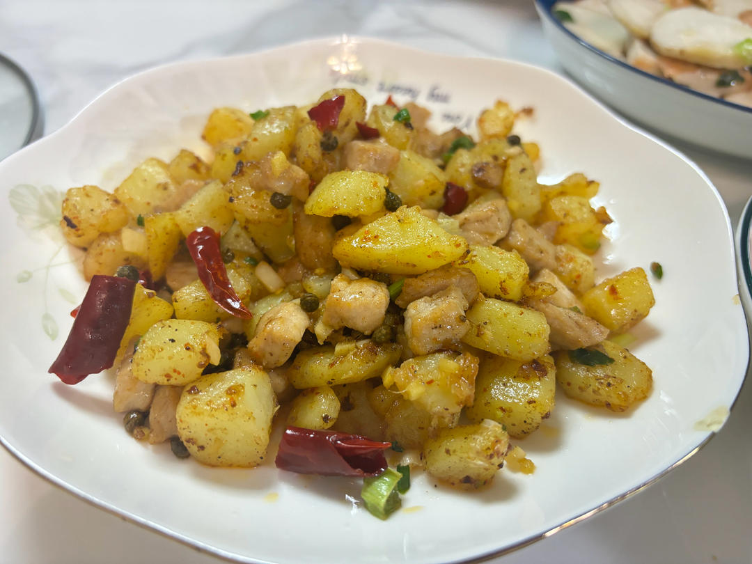 孜然肉丁土豆块