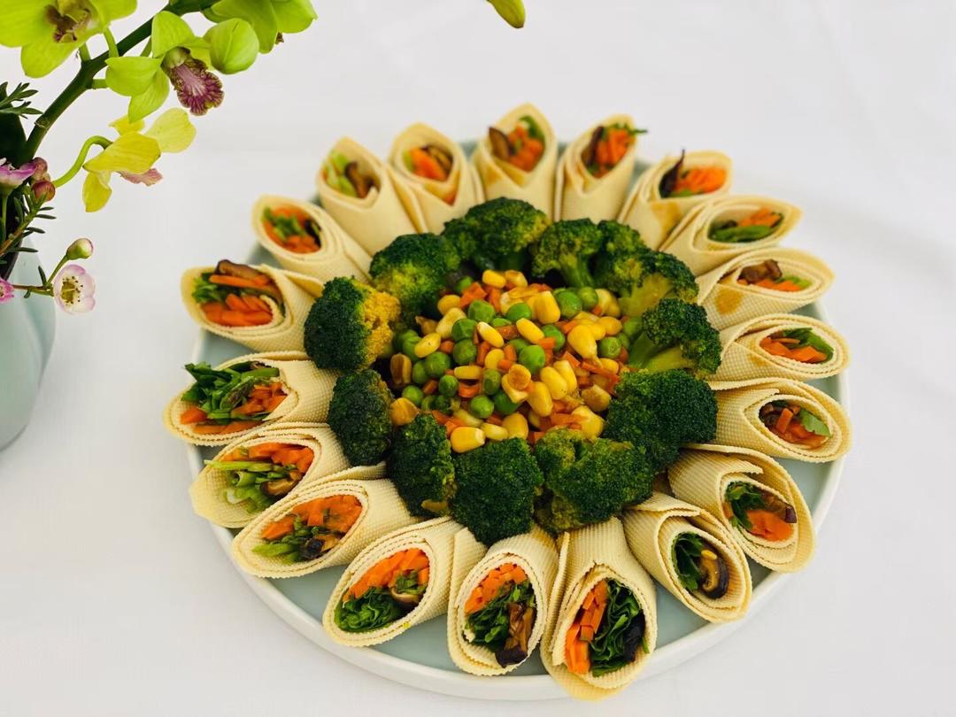 花开富贵（五彩蔬菜豆皮卷）