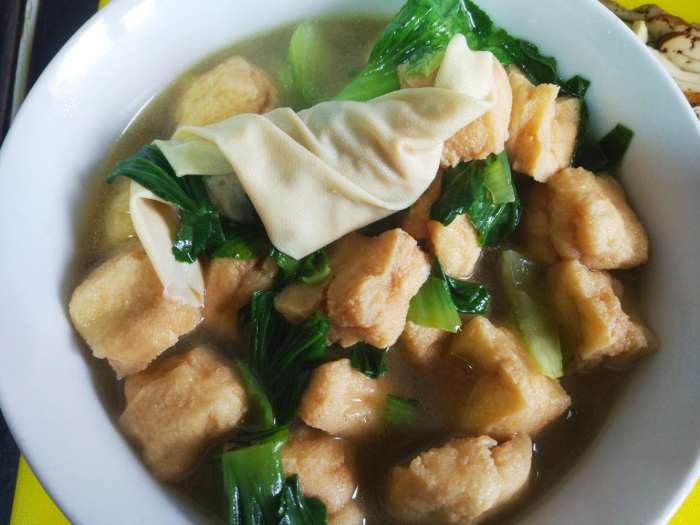 青菜油豆腐面结汤的做法