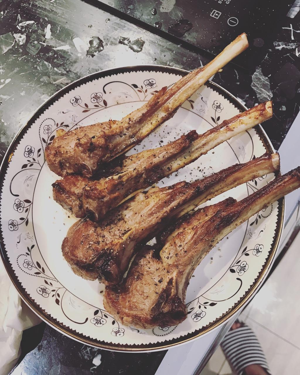 蒜香煎羊排