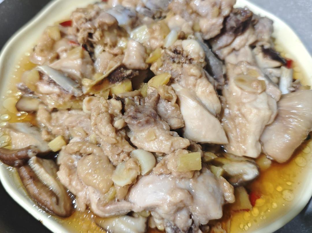 香菇蒸鸡腿