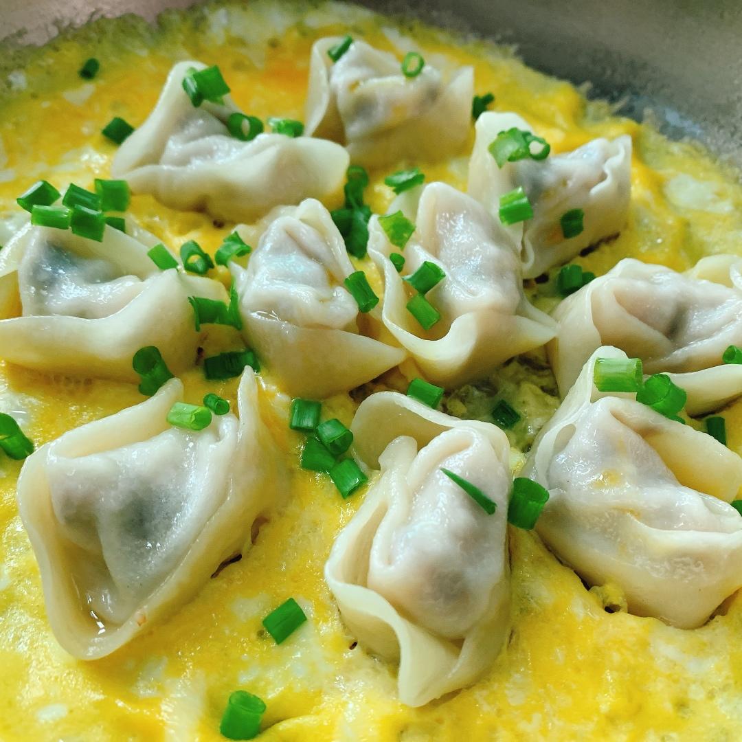 抱蛋煎馄饨