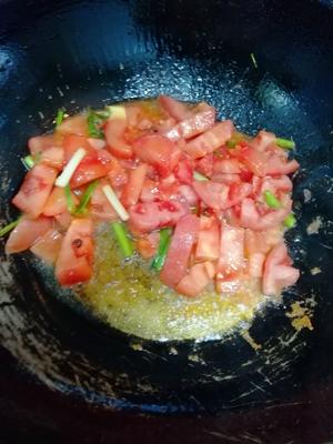 番茄炒有机花菜的做法 步骤2