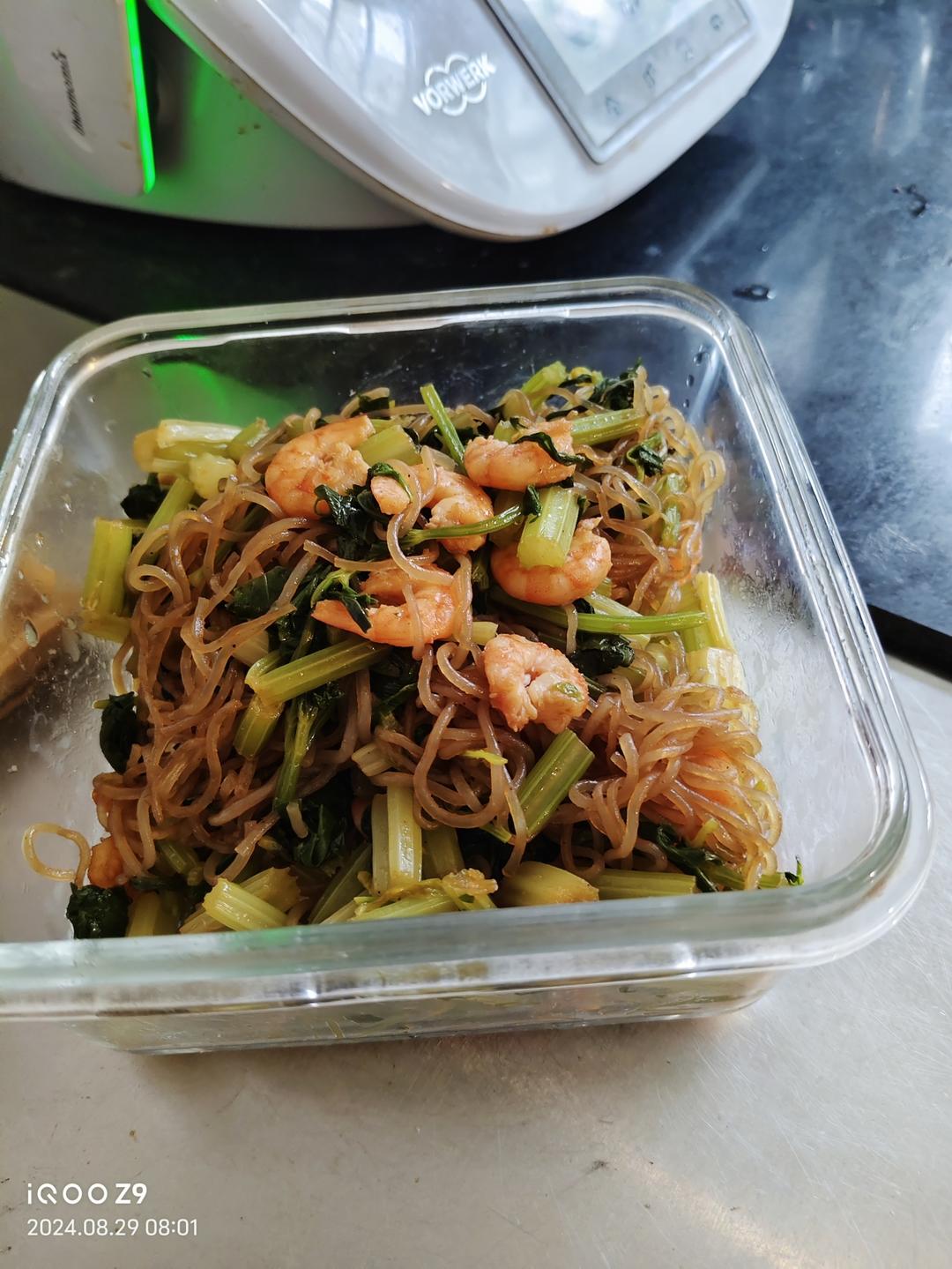芹菜炒粉条